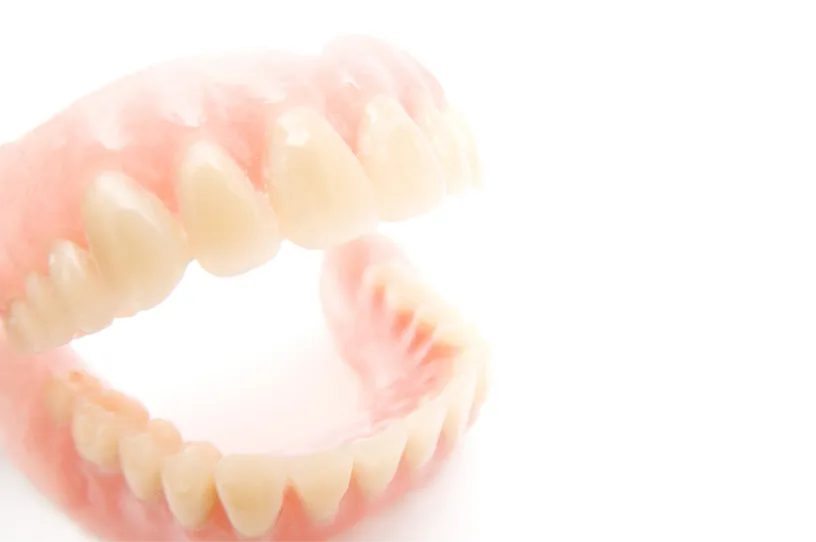 歯を失ったときの選択肢のひとつ、義歯・入れ歯・ブリッジ